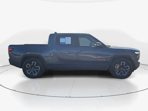 Used 2022 Rivian R1T Launch Edition image 3