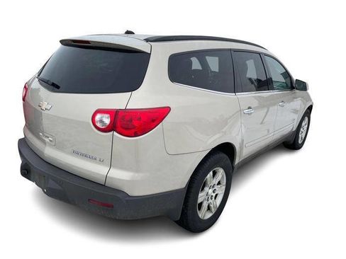 Used 2010 Chevrolet Traverse LT w/ Personal Connectivity Package image 5