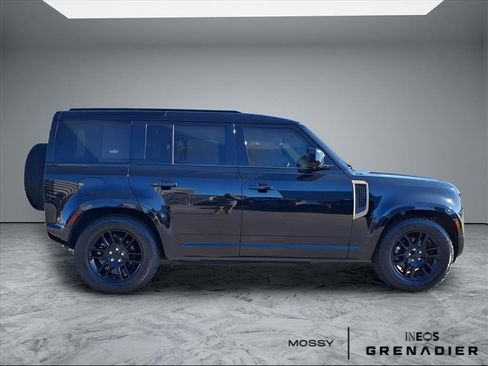 Used 2020 Land Rover Defender 110 S image 8