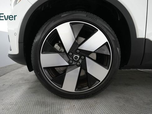 Used 2023 Volvo C40 P8 Recharge Ultimate AWD/4WD image 19