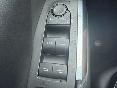 Used 2024 Chevrolet Traverse LT w/ Enhanced Driving Package FWD image 30