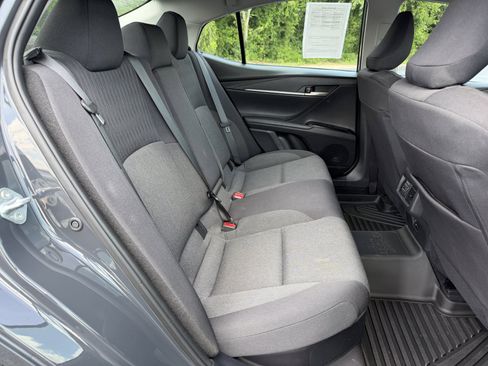 Used 2025 Toyota Camry LE FWD image 11