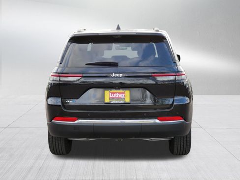 Used 2025 Jeep Grand Cherokee Limited 4xe w/ Luxury Tech Group II AWD/4WD image 6