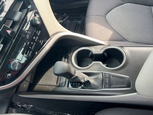 Used 2024 Toyota Camry LE image 22