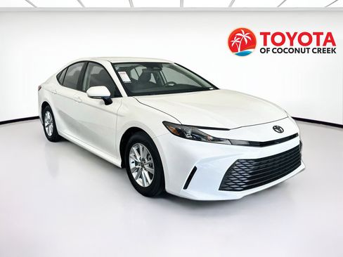 Used 2025 Toyota Camry LE FWD image 1