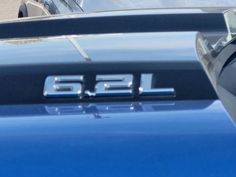 Used 2023 Chevrolet Silverado 1500 ZR2 w/ Technology Package image 12