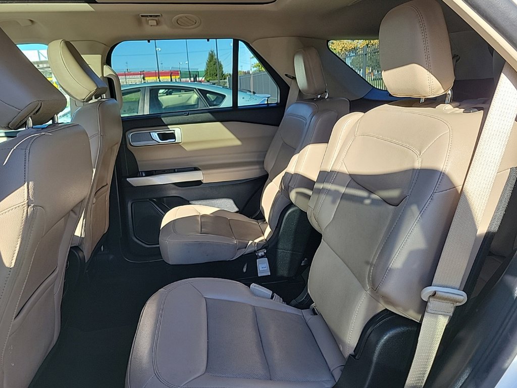 Used 2021 Ford Explorer Limited AWD/4WD image 13
