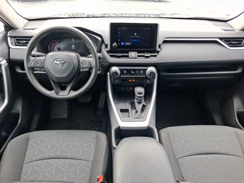 Used 2025 Toyota RAV4 XLE image 26