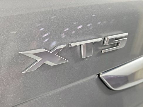 Used 2025 Cadillac XT5 Sportv AWD/4WD image 6
