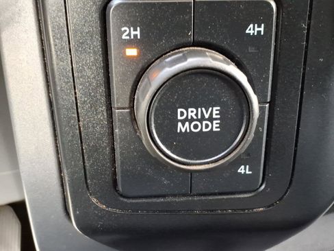 Used 2023 Ford F150 XLT image 25