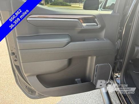 Used 2025 Chevrolet Silverado 1500 LT Trail Boss w/ Convenience Package II AWD/4WD image 28