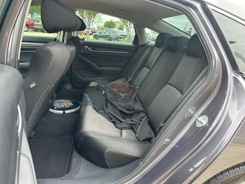 Used 2022 Honda Accord LX image 6