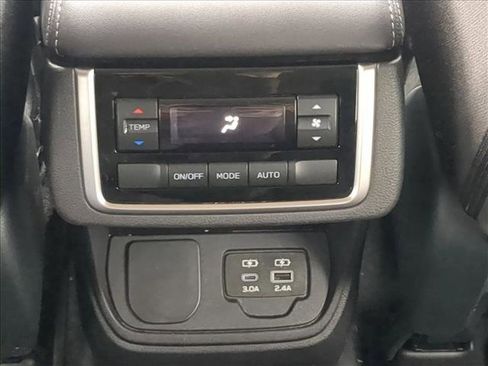 Certified 2025 Subaru Ascent Premium image 23