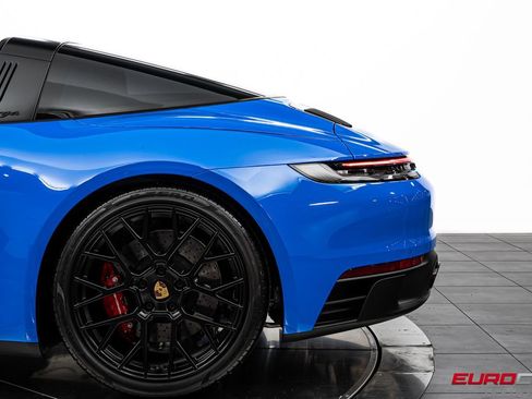 Used 2023 Porsche 911 Targa 4 GTS AWD/4WD image 18