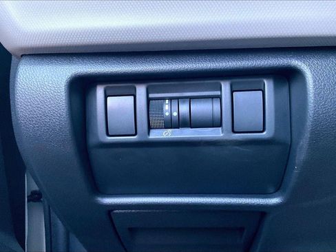 Used 2025 Subaru Forester image 29