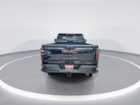 Used 2024 GMC Sierra 2500 AT4 w/ AT4 Premium Plus Package AWD/4WD image 7