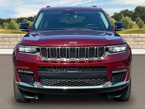 Used 2021 Jeep Grand Cherokee L Limited AWD/4WD image 3
