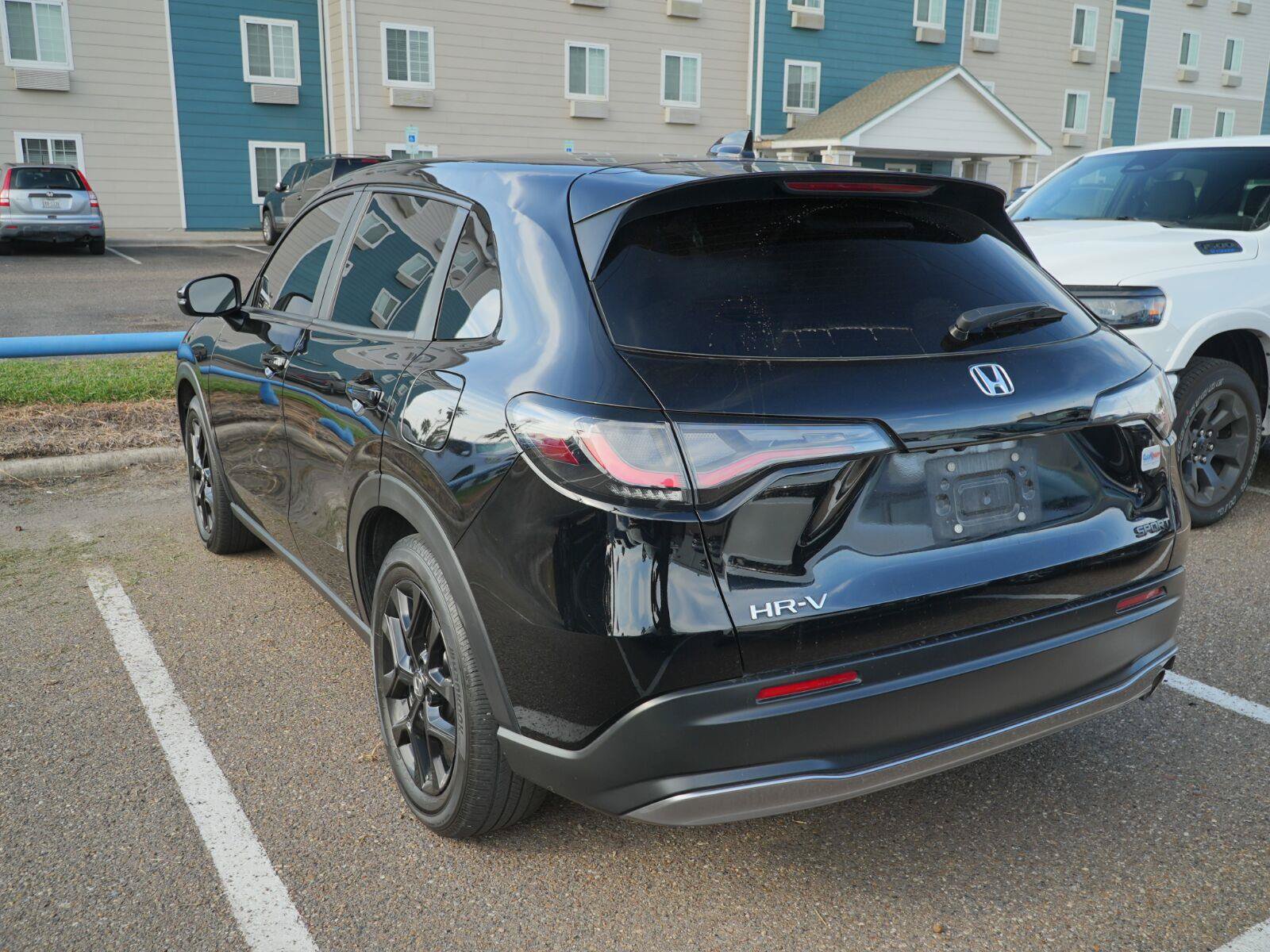 Used 2024 Honda HR-V Sport image 5