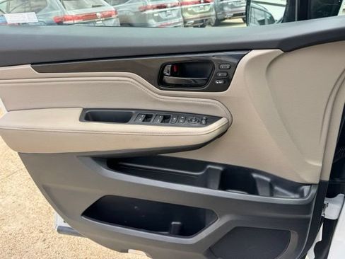 Used 2023 Honda Odyssey Elite image 23
