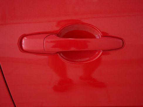 Used 2006 Ford Mustang Convertible RWD image 24