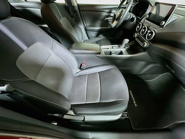 Used 2024 Nissan Sentra SV FWD image 25