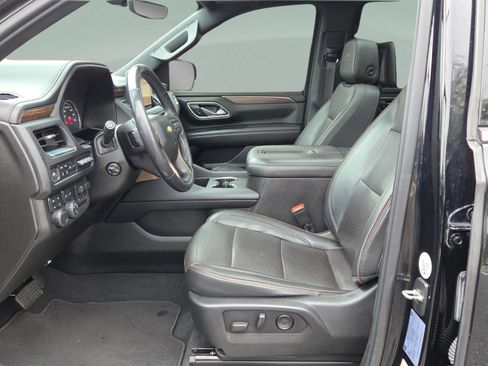 Used 2021 Chevrolet Tahoe High Country w/ Premium Package AWD/4WD image 10