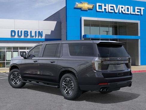 New 2026 Chevrolet Suburban Z71 w/ Z71 Off-Road Package image 4