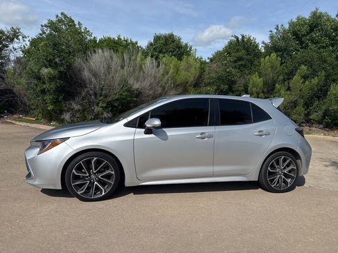 Used 2021 Toyota Corolla XSE FWD image 1