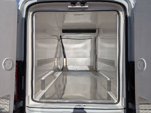 New 2025 Ford Transit 250 Base image 39