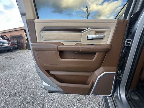 Used 2022 RAM 3500 Laramie image 19
