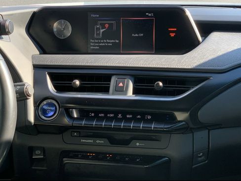 Used 2019 Lexus UX 250h image 29