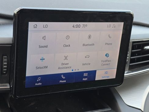 Used 2020 Ford Explorer XLT w/ Equipment Group 202A image 20