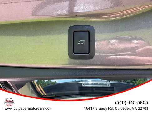 Used 2019 Toyota Highlander XLE image 14