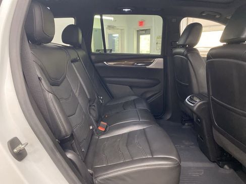 Used 2020 Cadillac XT6 Premium Luxury w/ Platinum Package image 19