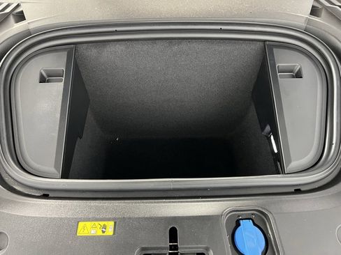 Used 2024 Audi e-tron GT Premium Plus image 39