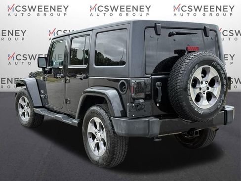 Used 2016 Jeep Wrangler Unlimited Sahara w/ Connectivity Group image 3
