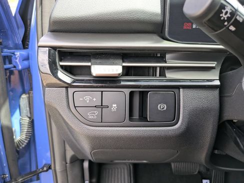 Certified 2026 Kia Sportage SX FWD image 30