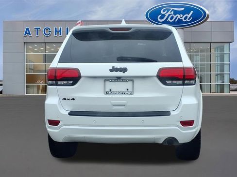 Used 2018 Jeep Grand Cherokee Altitude image 6