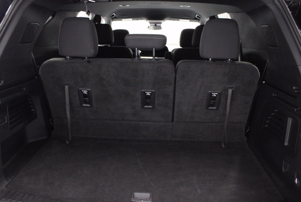 Used 2025 Chevrolet Traverse LT AWD/4WD image 17