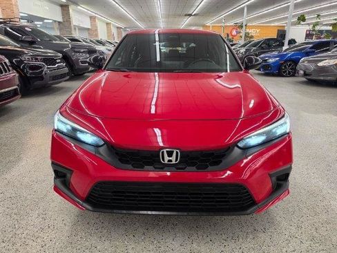 Used 2023 Honda Civic Sport image 3