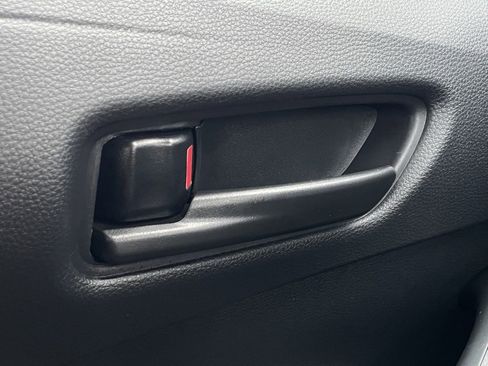 Used 2024 Toyota Corolla LE image 12