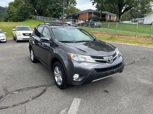 Used 2014 Toyota RAV4 XLE AWD/4WD image 2