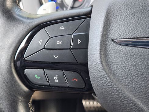 Used 2023 Chrysler 300 C RWD image 22