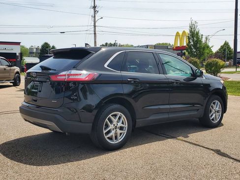 Certified 2023 Ford Edge SEL w/ Convenience Package AWD/4WD image 4
