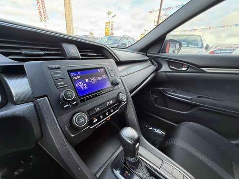 Used 2018 Honda Civic Sport image 99