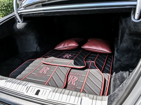 Used 2015 Rolls-Royce Ghost RWD image 14