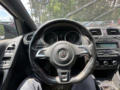 Used 2012 Volkswagen Golf 4-Door FWD image 31