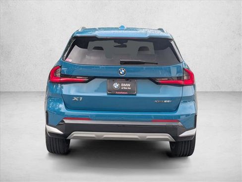Used 2025 BMW X1 xDrive28i w/ Premium Package image 8