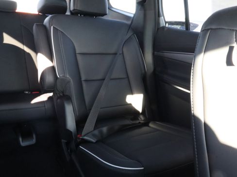 New 2026 Buick Enclave Preferred w/ Power Package image 12