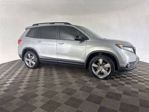 Certified 2019 Honda Passport Touring image 9